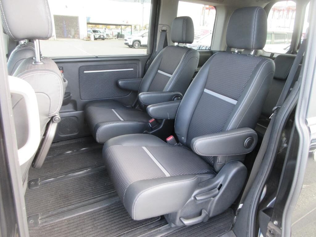 Used Honda Stepwagon 2015 for sale - 76421949: Photo 13