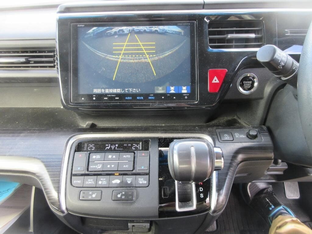 Used Honda Stepwagon 2015 for sale - 76421949: Photo 18
