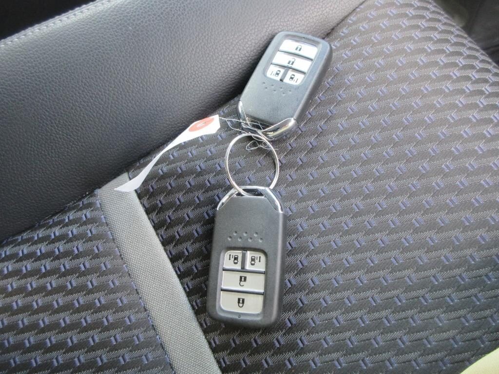 Used Honda Stepwagon 2015 for sale - 76421949: Photo 23