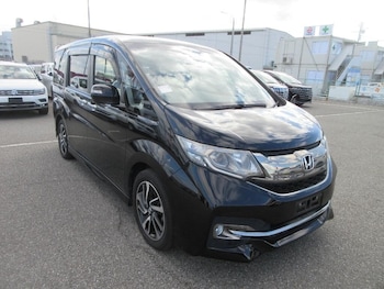 Used Honda Stepwagon 2015 for sale - 76421949: Photo
