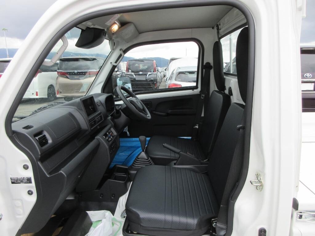 Used Daihatsu Hijet 2024 for sale - 76064030: Photo 13