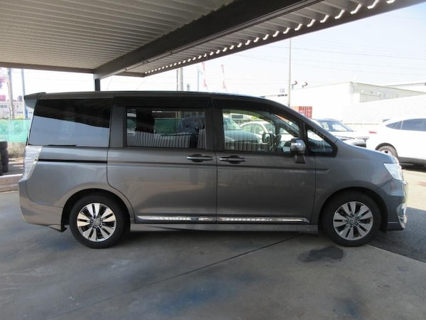 Used Honda Stepwagon 2013 for sale - 75425832: Photo 26