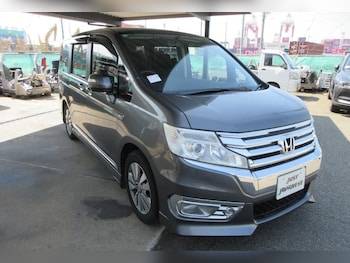 Used Honda Stepwagon 2013 for sale - 75425832: Photo