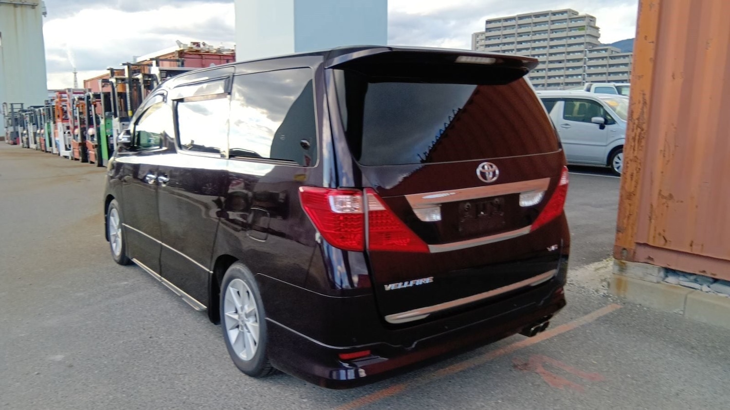 Used Toyota Vellfire 2011 for sale - 76950063: Photo 5