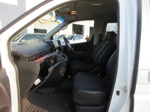 Used Nissan Elgrand 2007 for sale - 76312213: Photo 10