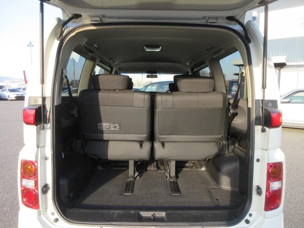 Used Nissan Elgrand 2007 for sale - 76312213: Photo 14