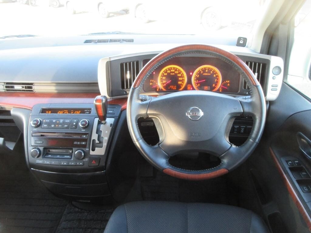 Used Nissan Elgrand 2007 for sale - 76312213: Photo 15