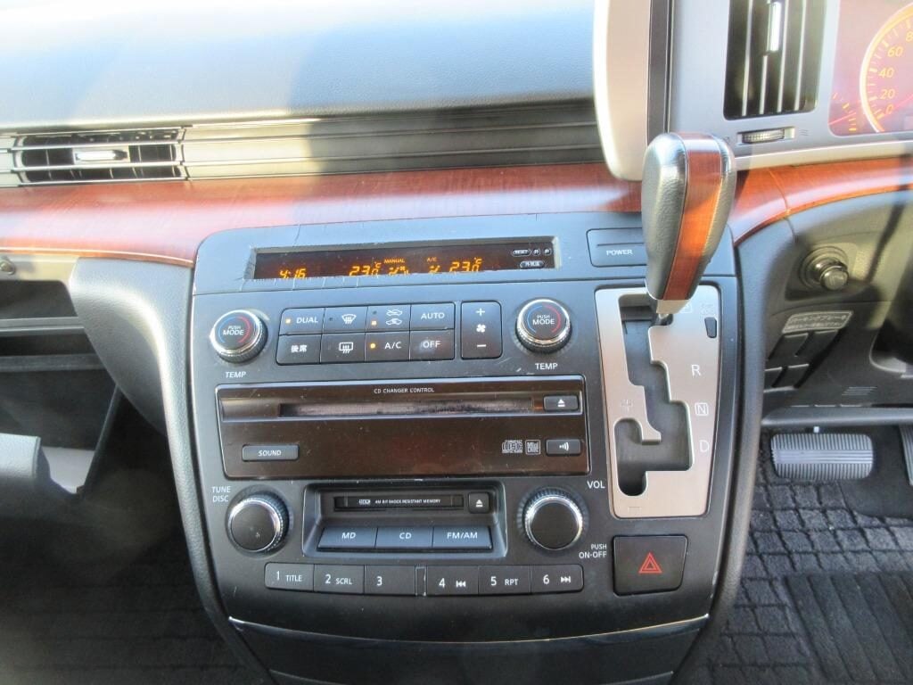 Used Nissan Elgrand 2007 for sale - 76312213: Photo 17