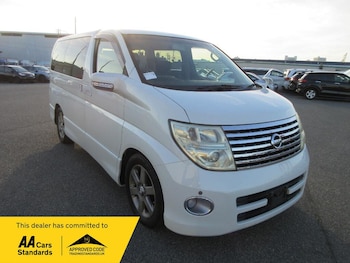 Used Nissan Elgrand 2007 for sale - 76312213: Photo