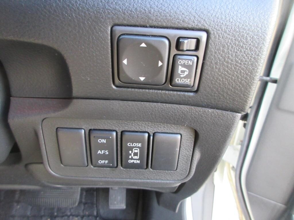 Used Nissan Elgrand 2007 for sale - 76312213: Photo 20