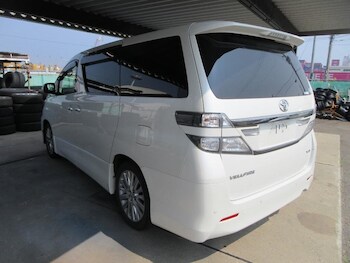 Used Toyota Vellfire 2013 for sale - 77039026: Photo