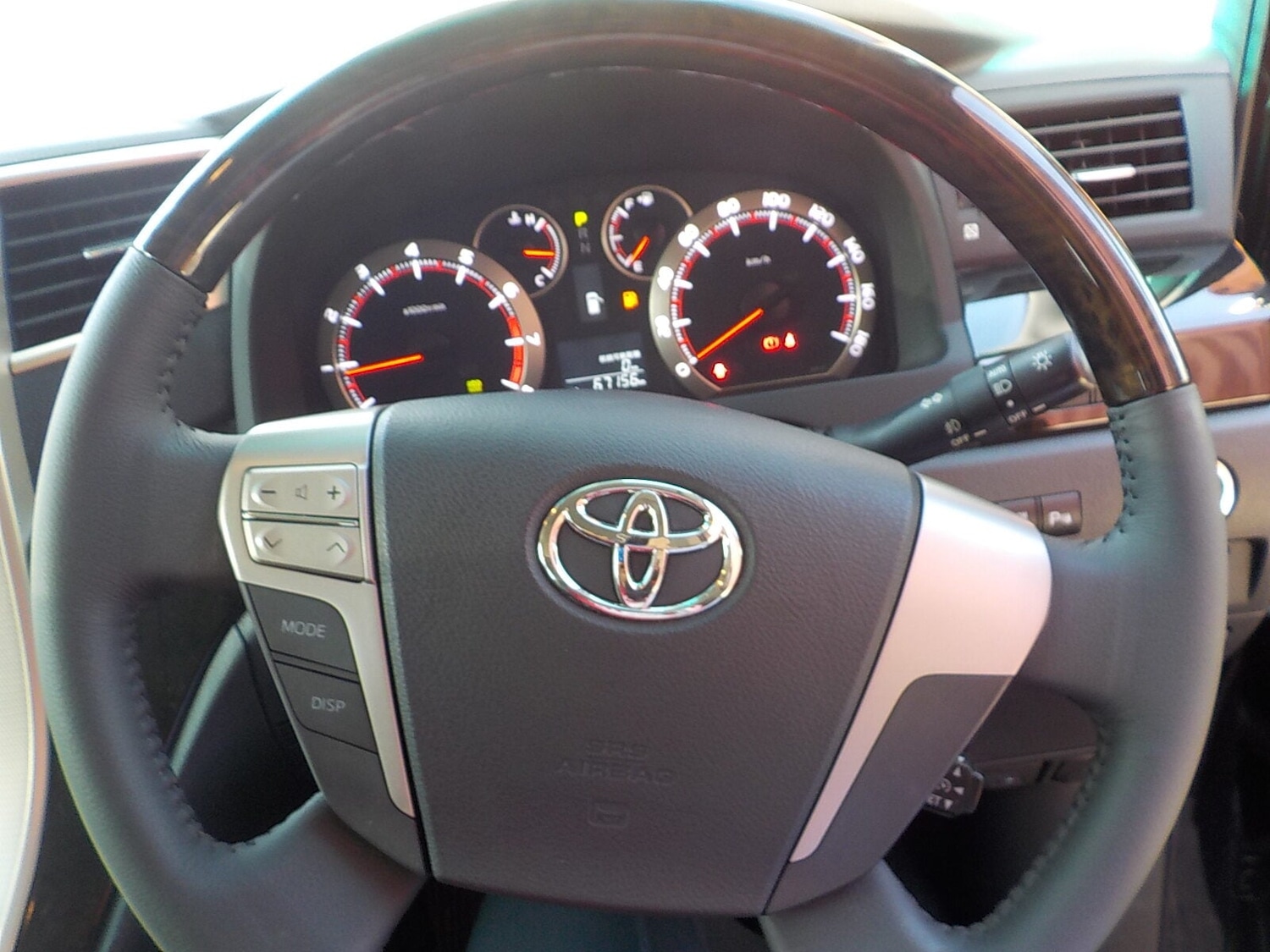 Used Toyota Vellfire 2014 for sale - 77039058: Photo 16