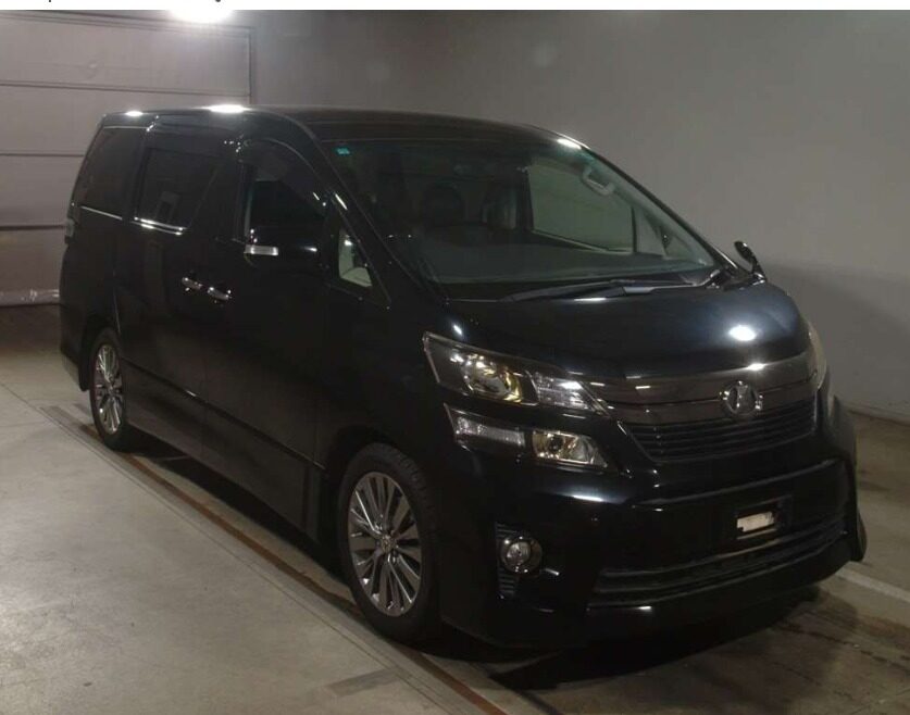Used Toyota Vellfire 2014 for sale - 77039058: Photo 2
