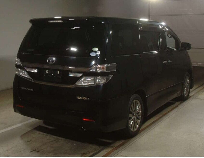 Used Toyota Vellfire 2014 for sale - 77039058: Photo 3