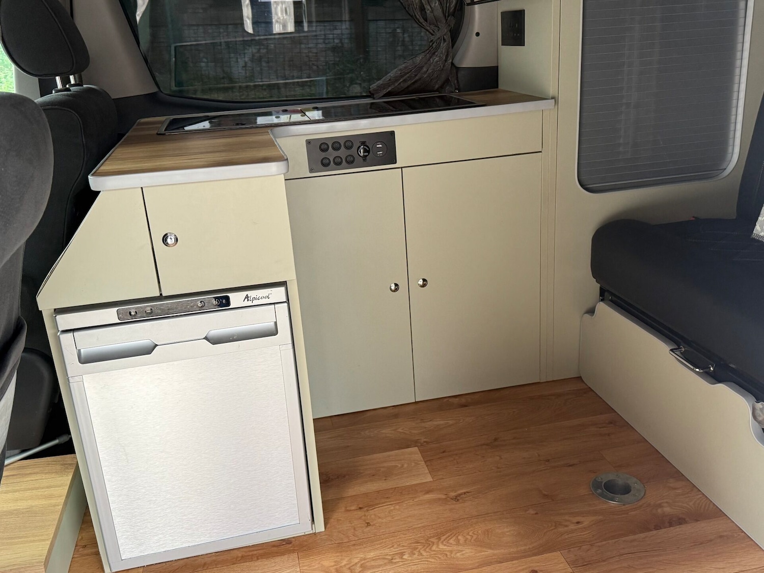 Used Toyota Alphard 2007 for sale - 76437143: Photo 3