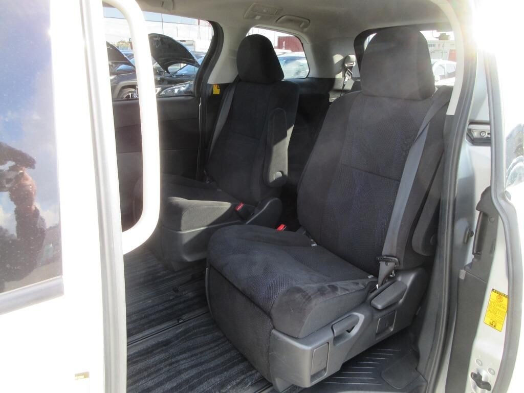 Used Toyota Estima 2012 for sale - 77039066: Photo 13