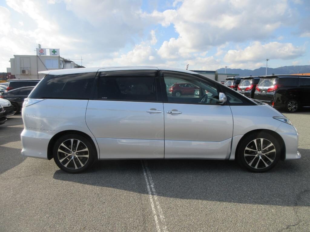 Used Toyota Estima 2012 for sale - 77039066: Photo 3