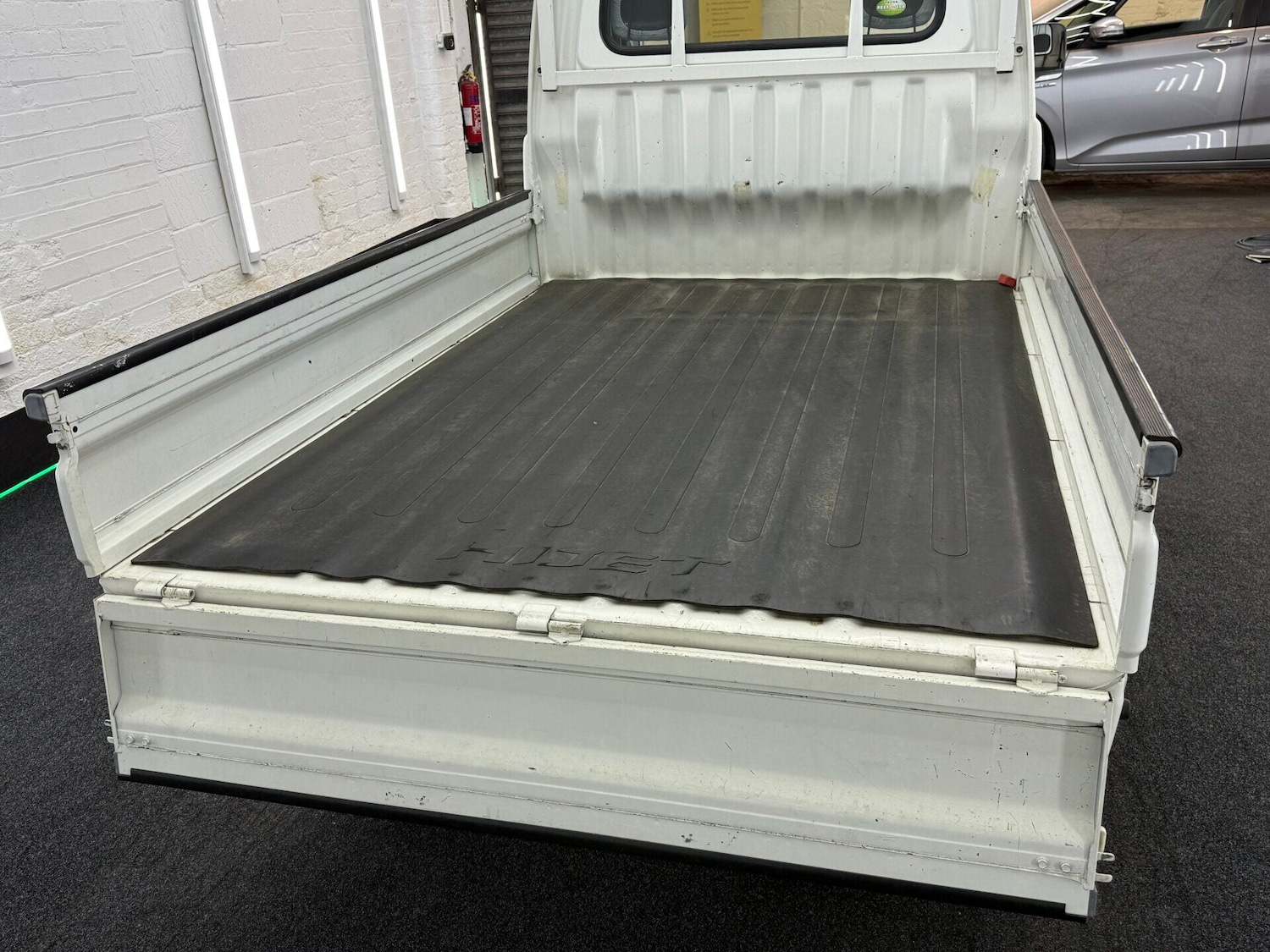 Used Daihatsu Hijet 2025 for sale - 77039059: Photo 6