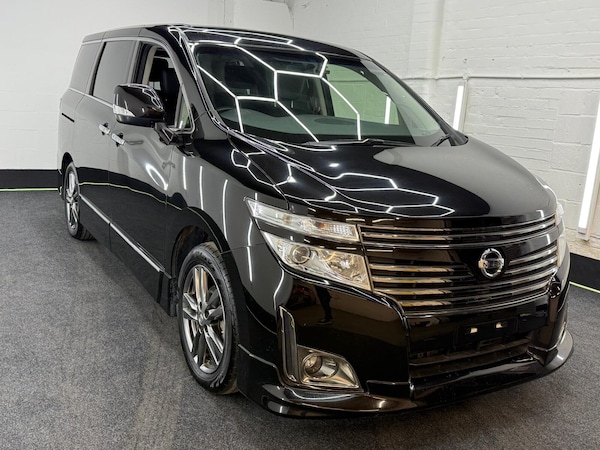 Used Nissan Elgrand 2013 for sale - 73850049: Photo 2