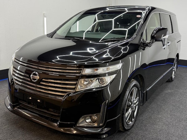 Used Nissan Elgrand 2013 for sale - 73850049: Photo 4