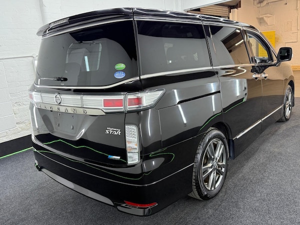 Used Nissan Elgrand 2013 for sale - 73850049: Photo 6