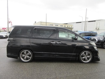 Used Toyota Vellfire 2012 for sale - 77039078: Photo