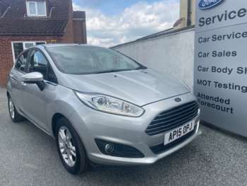 2015 - Zetec 1.25 82ps 5-sp manual 5dr