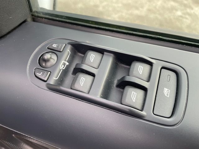 Used Land Rover Freelander 2 2011 for sale - 77136026: Photo 17