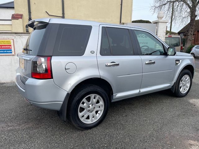 Used Land Rover Freelander 2 2011 for sale - 77136026: Photo 7