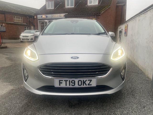 Used Ford Fiesta 2019 for sale - 77282857: Photo 2