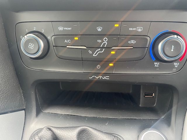 Used Ford Focus 2014 for sale - 77850534: Photo 19