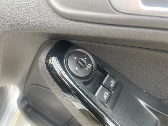 Used Ford Fiesta 2016 for sale - 78181930: Photo 11