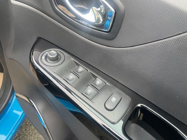 Used Renault Captur 2015 for sale - 77128745: Photo 13