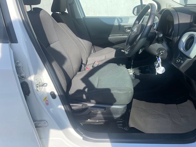 Used Toyota Yaris 2014 for sale - 76235222: Photo 12