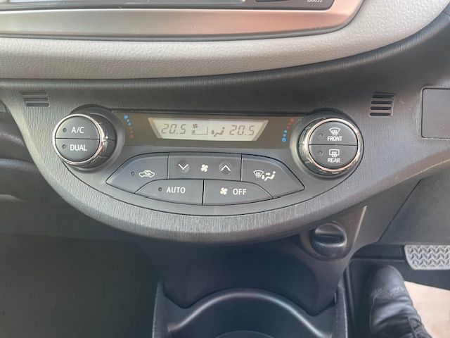 Used Toyota Yaris 2014 for sale - 76235222: Photo 19