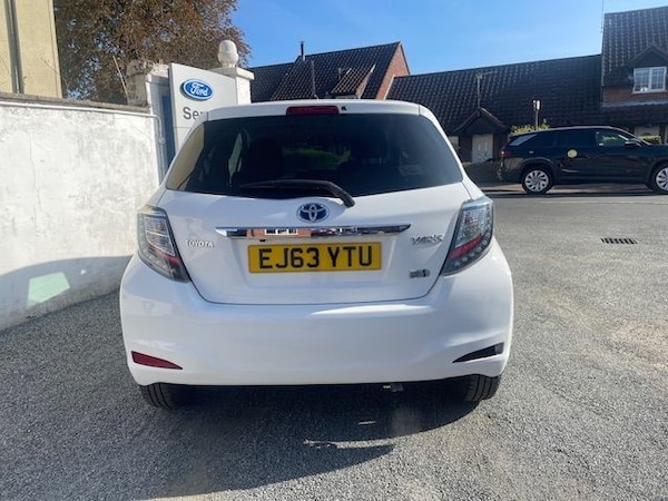 Used Toyota Yaris 2014 for sale - 76235222: Photo 5