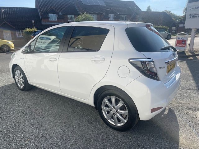 Used Toyota Yaris 2014 for sale - 76235222: Photo 6