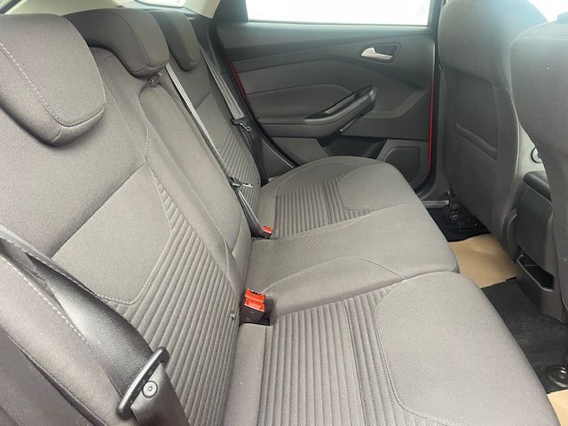 Used Ford Focus 2018 for sale - 76263122: Photo 10