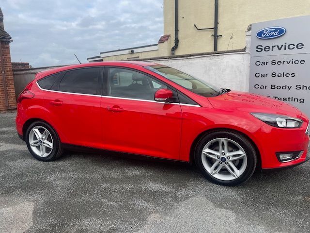 Used Ford Focus 2018 for sale - 76263122: Photo 3
