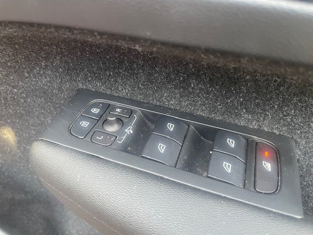 Used Volvo XC40 2019 for sale - 76922739: Photo 14