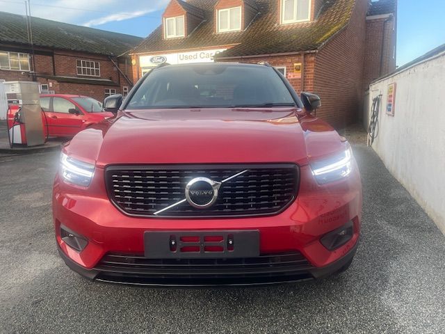 Used Volvo XC40 2019 for sale - 76922739: Photo 2