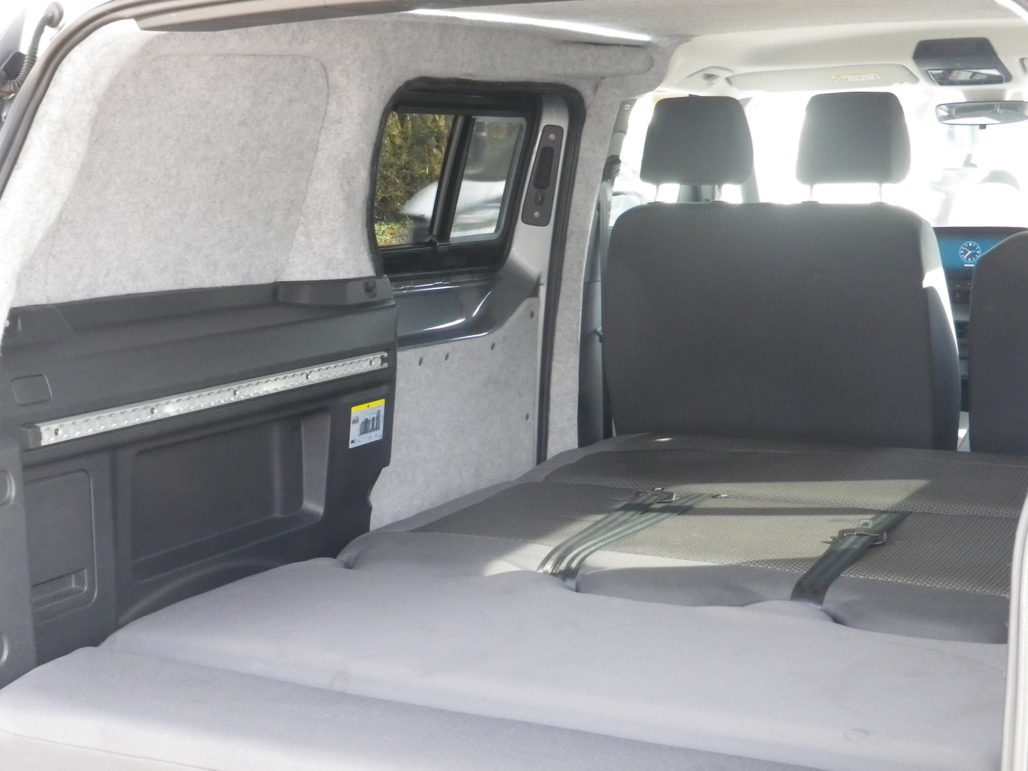 Used Volkswagen ID.Buzz 2023 for sale - 78070539: Photo 31