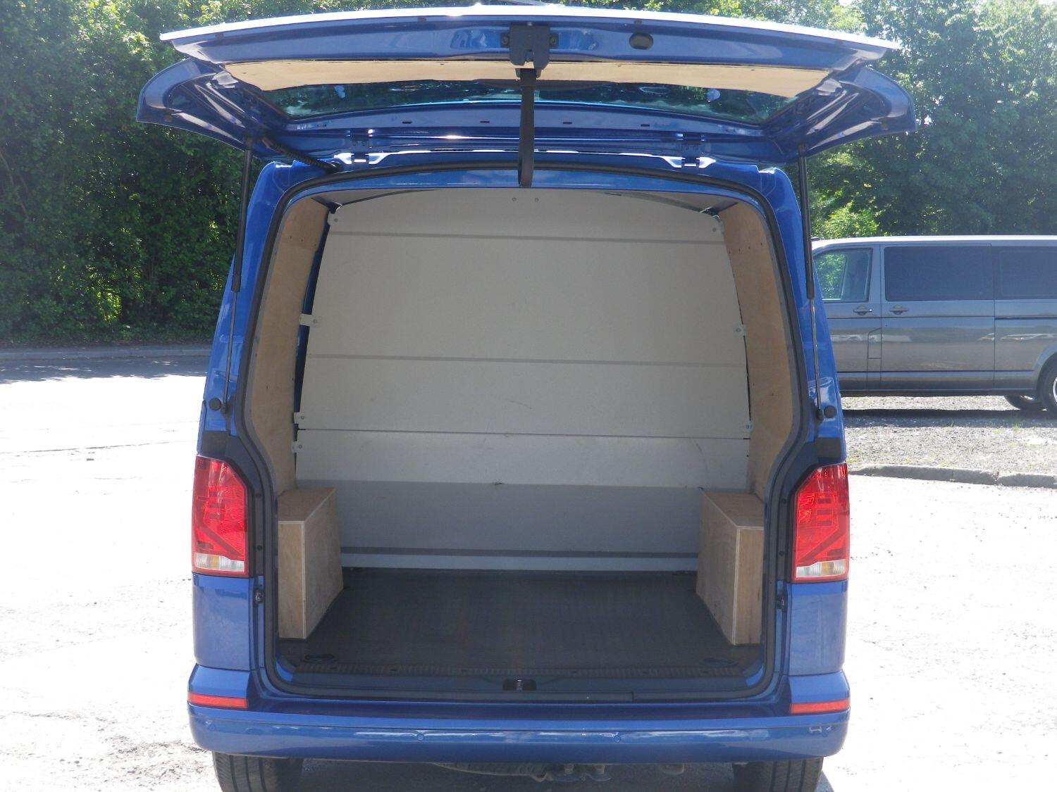 Used Volkswagen Transporter 2024 for sale - 77750051: Photo 25