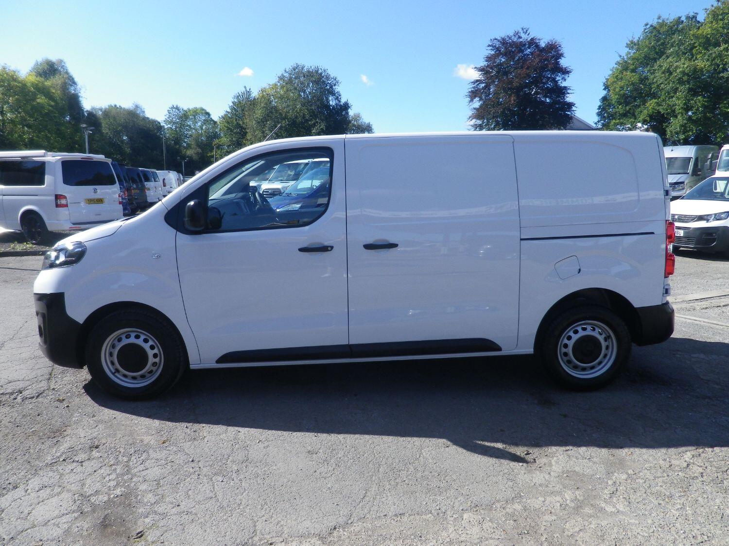 Used Vauxhall Vivaro 2023 for sale - 77089757: Photo 9