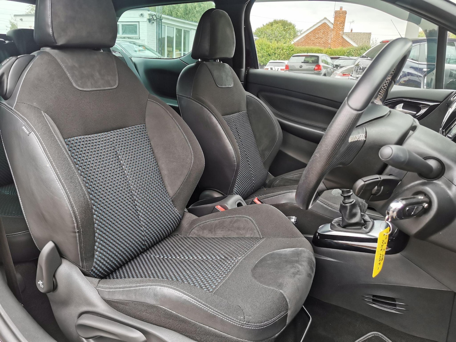 Used DS Automobiles DS 3 Cabrio for sale - 77753122: Photo 11