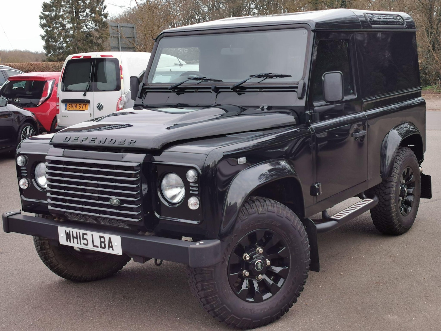 Used Land Rover Defender 90 for sale - 77799423: Photo 2