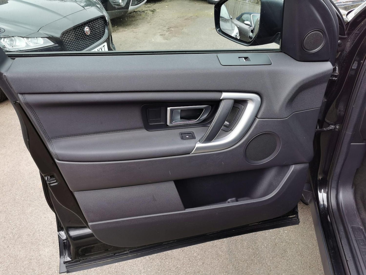 Used Land Rover Discovery Sport 2016 for sale - 78204648: Photo 27