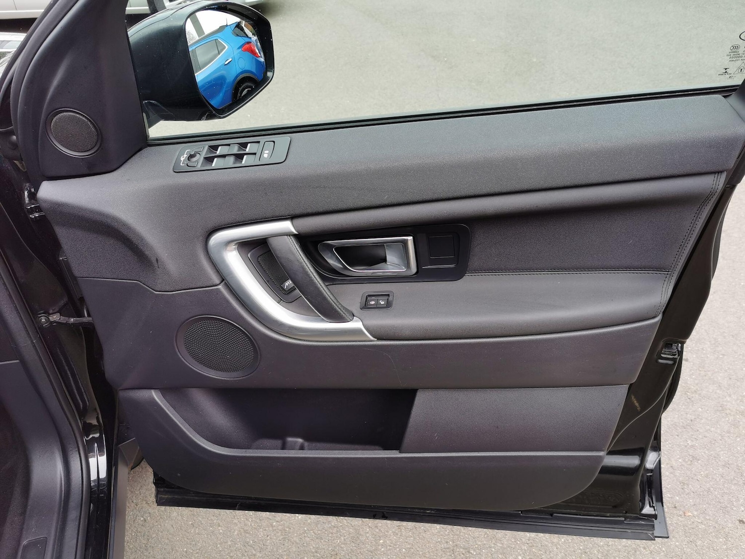 Used Land Rover Discovery Sport 2016 for sale - 78204648: Photo 28