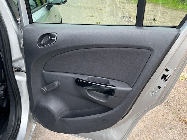 Used Vauxhall Corsa 2013 for sale - 76147696: Photo 23