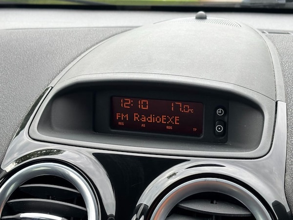 Used Vauxhall Corsa 2013 for sale - 76147696: Photo 28